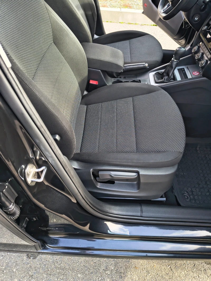 Skoda Octavia, снимка 12 - Автомобили и джипове - 52445905