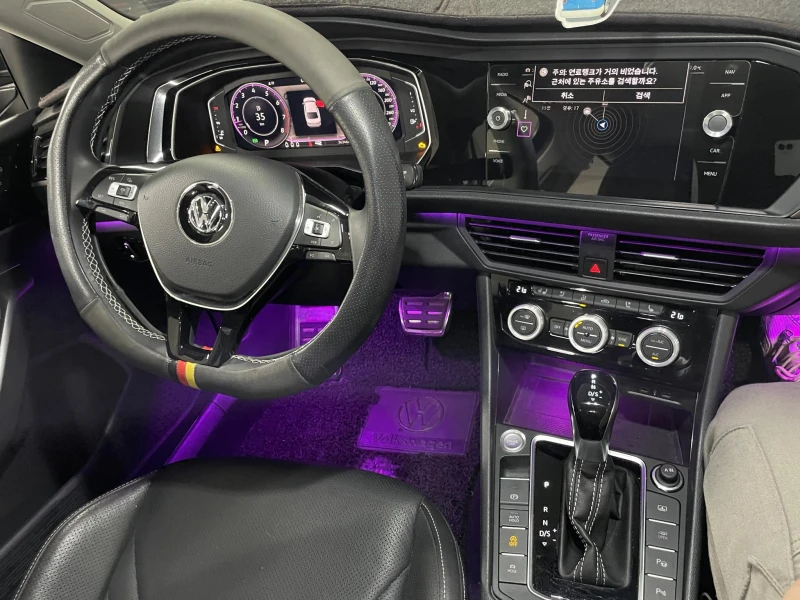 VW Jetta 1.4TSI / Сервизна история !!!, снимка 8 - Автомобили и джипове - 52754422