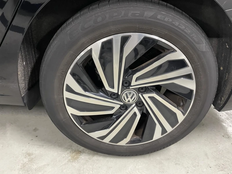 VW Jetta 1.4TSI / Сервизна история !!!, снимка 13 - Автомобили и джипове - 52754422