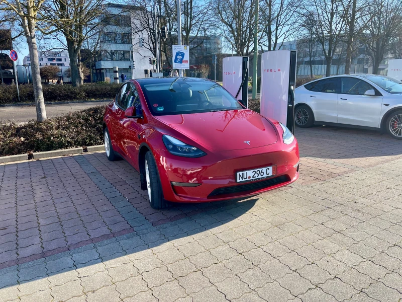 Tesla Model Y Long Range AWD, снимка 2 - Автомобили и джипове - 52959262