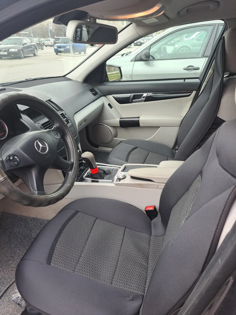 Mercedes-Benz C 200 2.2 CDI, снимка 12 - Автомобили и джипове - 53053452
