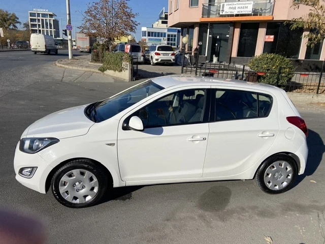 Hyundai I20 1.2-БЕНЗИН-ЗАВОДСКА ГАЗ BRC-2014г.FACELIFT - изображение 3