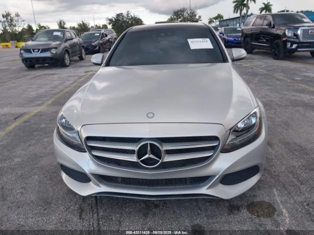 Mercedes-Benz C 300  - изображение 2