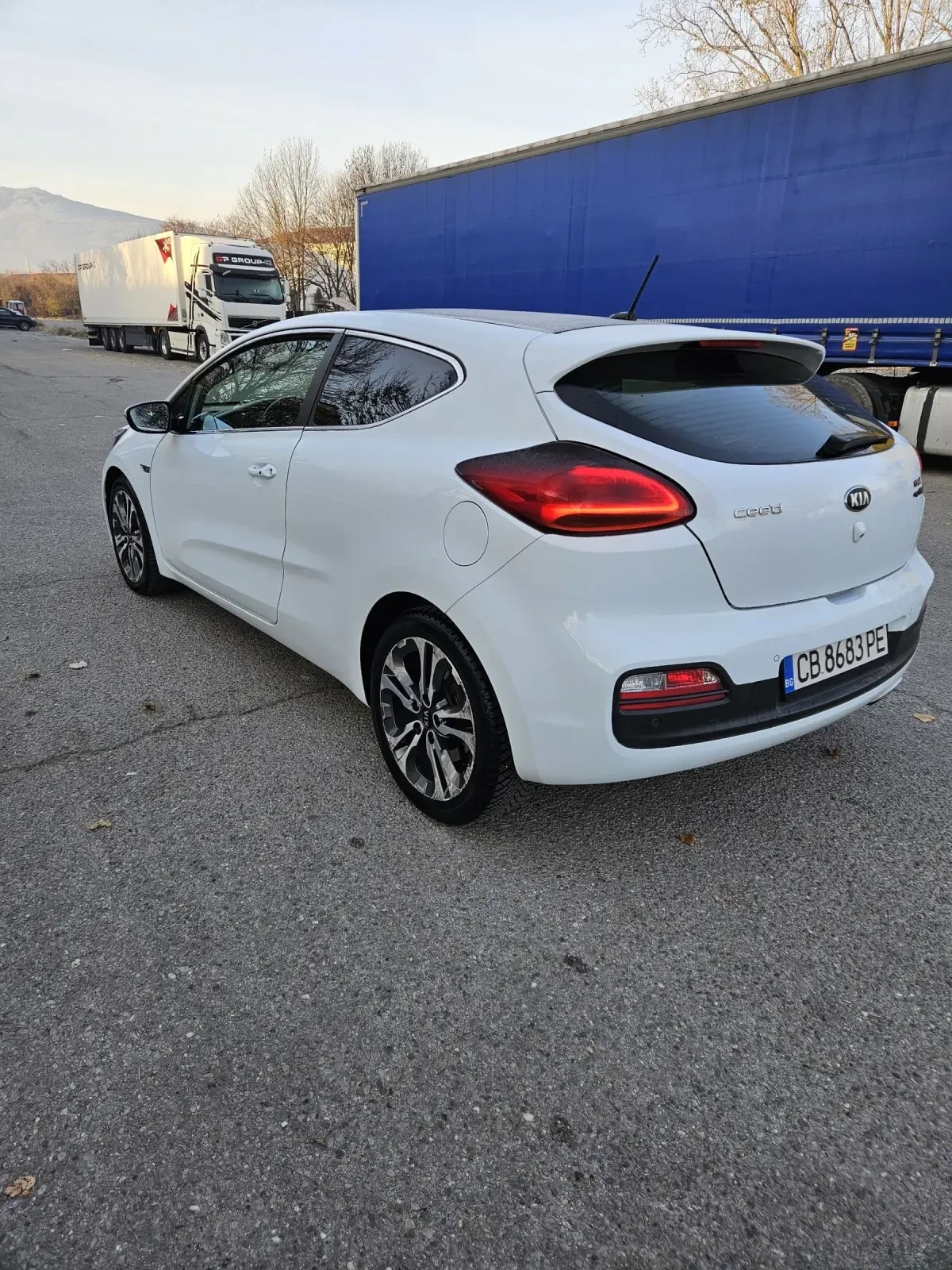 Kia Ceed 1.6 CRDI GT Line 6ck. - изображение 2