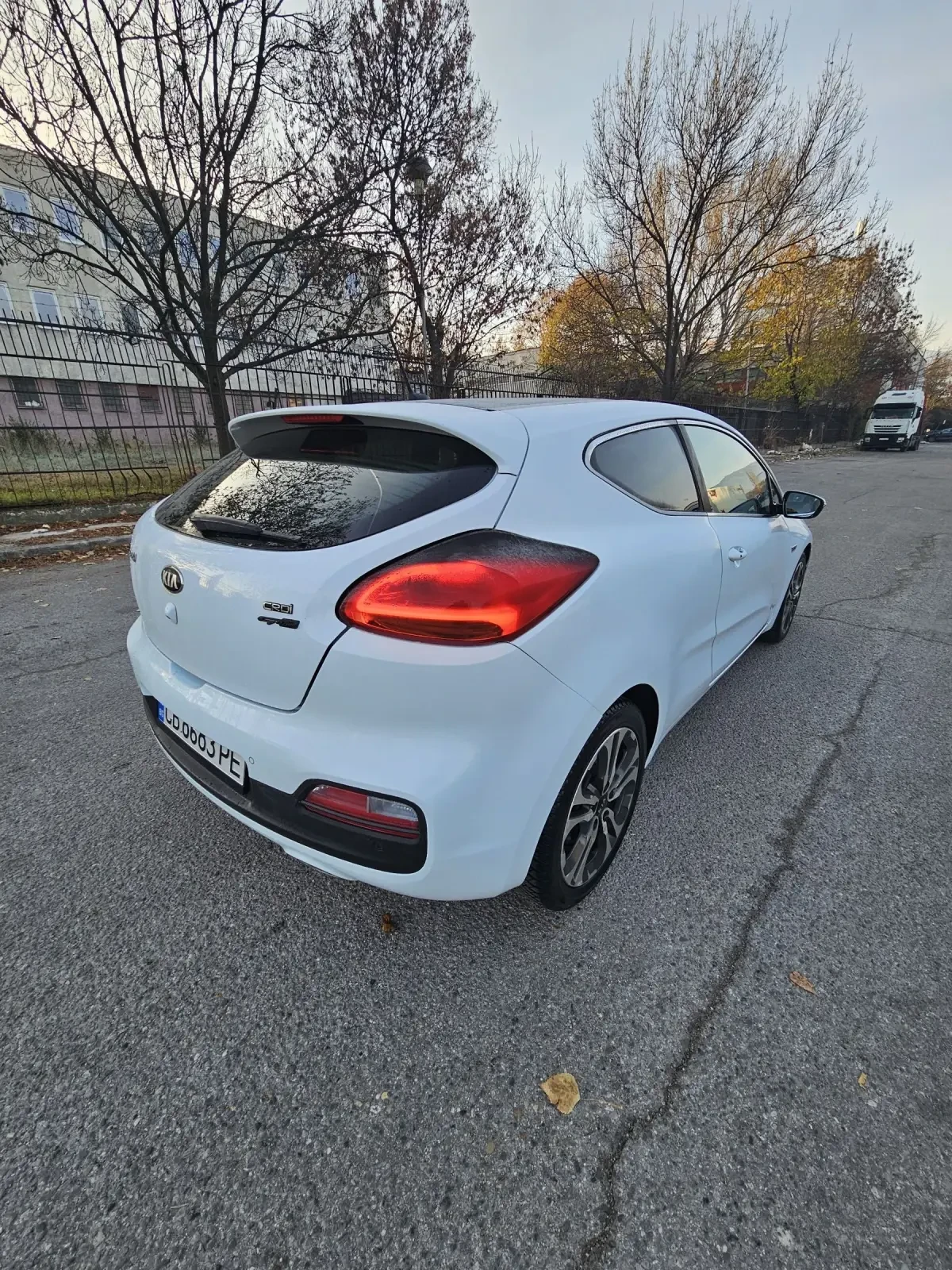 Kia Ceed 1.6 CRDI GT Line 6ck. - изображение 3