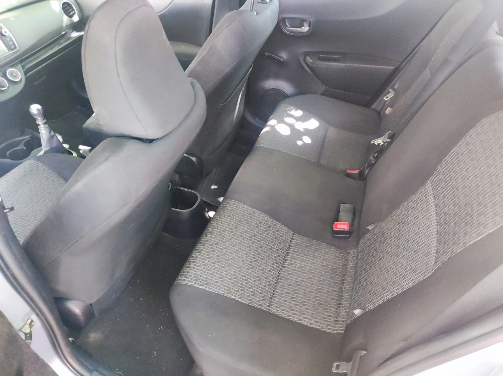 Toyota Yaris  - изображение 6