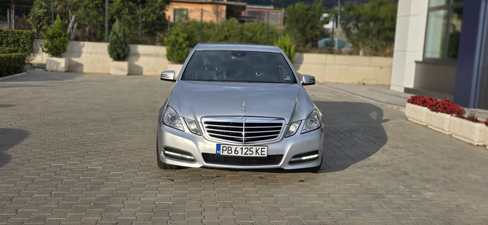 Mercedes-Benz E 350 AVANGARD - изображение 2