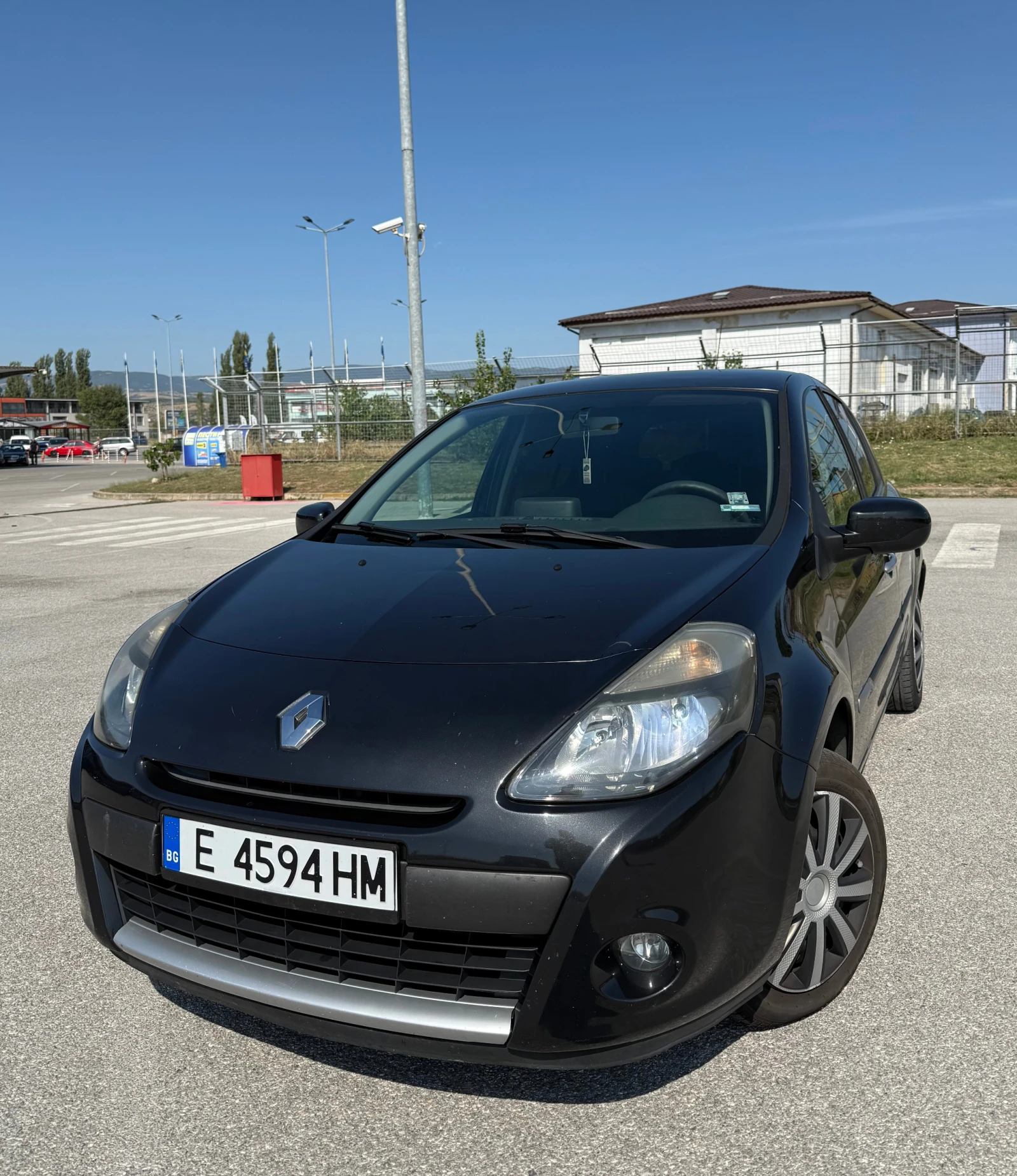Renault Clio 1.2 75 к.с - изображение 2