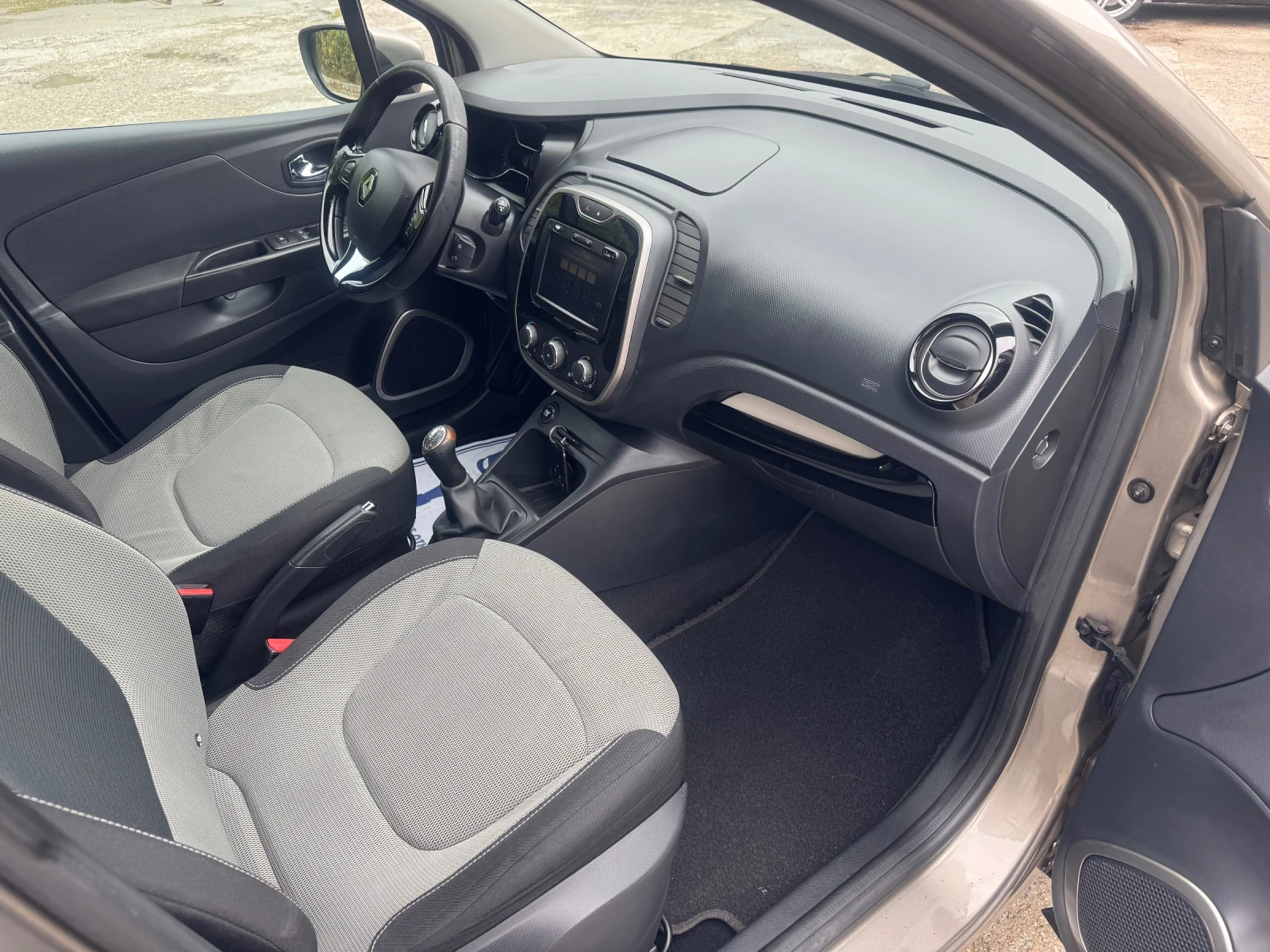 Renault Captur  - изображение 9