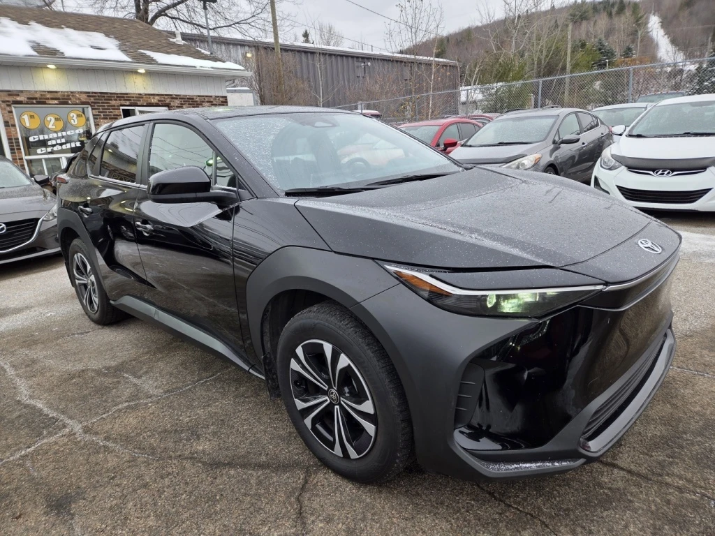 Toyota bZ4X Keyless* Bluetooth* Камера* Подгрев* CARFAX - изображение 2