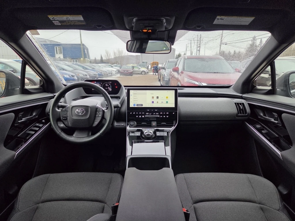 Toyota bZ4X Keyless* Bluetooth* Камера* Подгрев* CARFAX - изображение 9