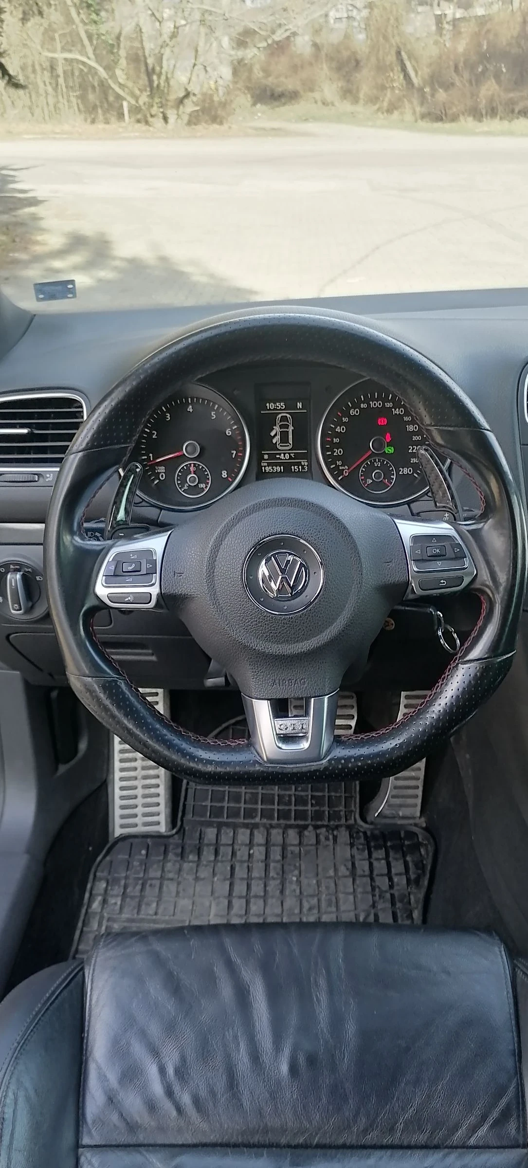 VW Golf 2.0 тси GTI - изображение 8