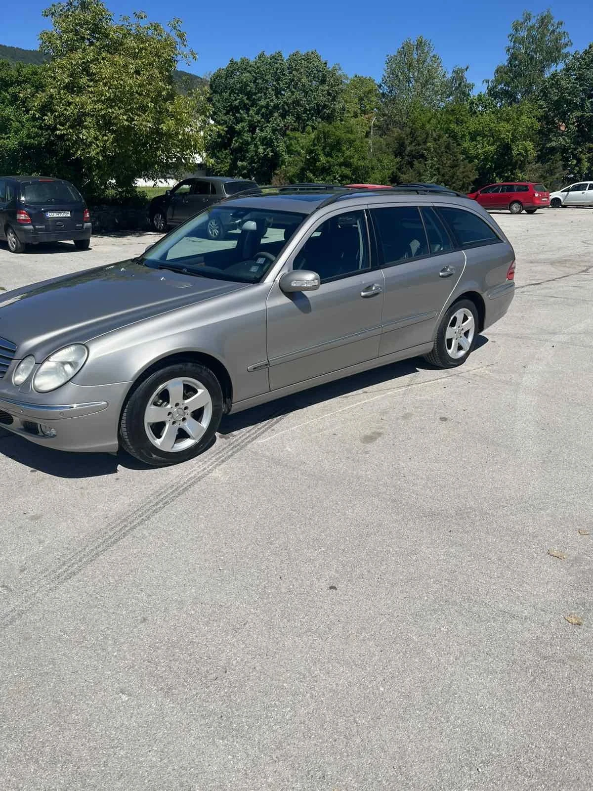 Mercedes-Benz E 320, снимка 3 - Автомобили и джипове - 54555076