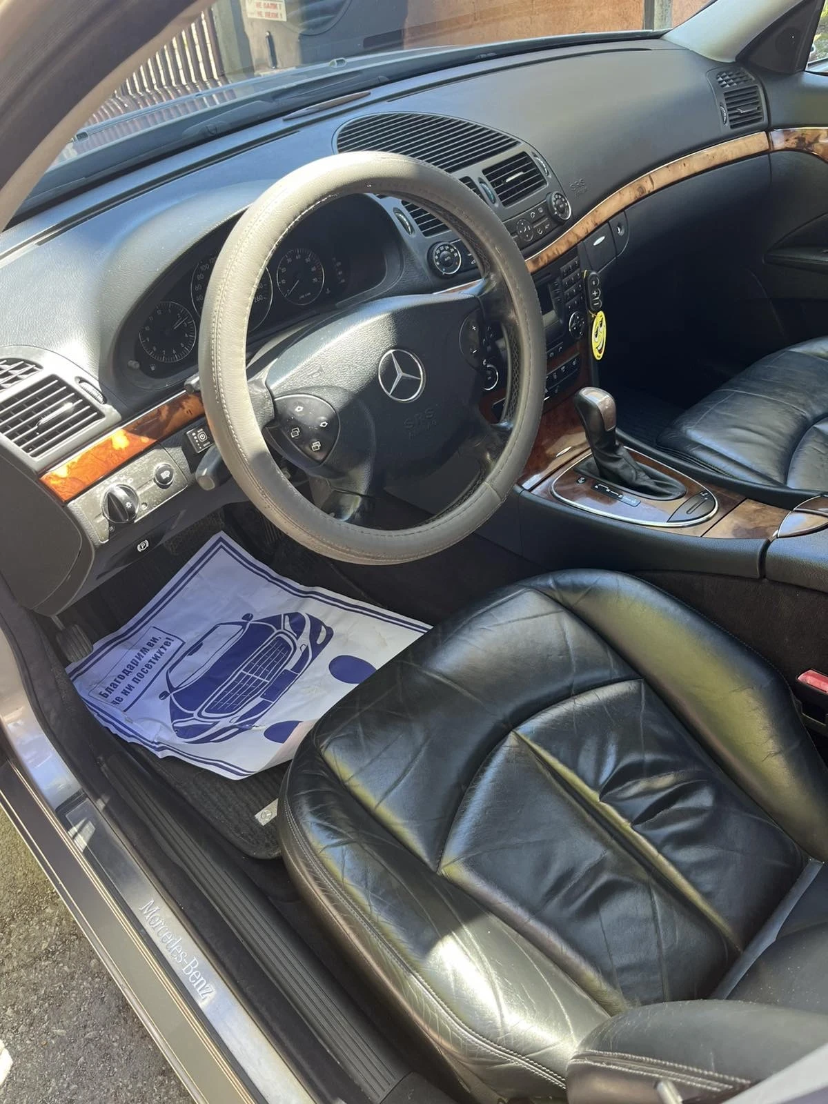 Mercedes-Benz E 320, снимка 10 - Автомобили и джипове - 54555076