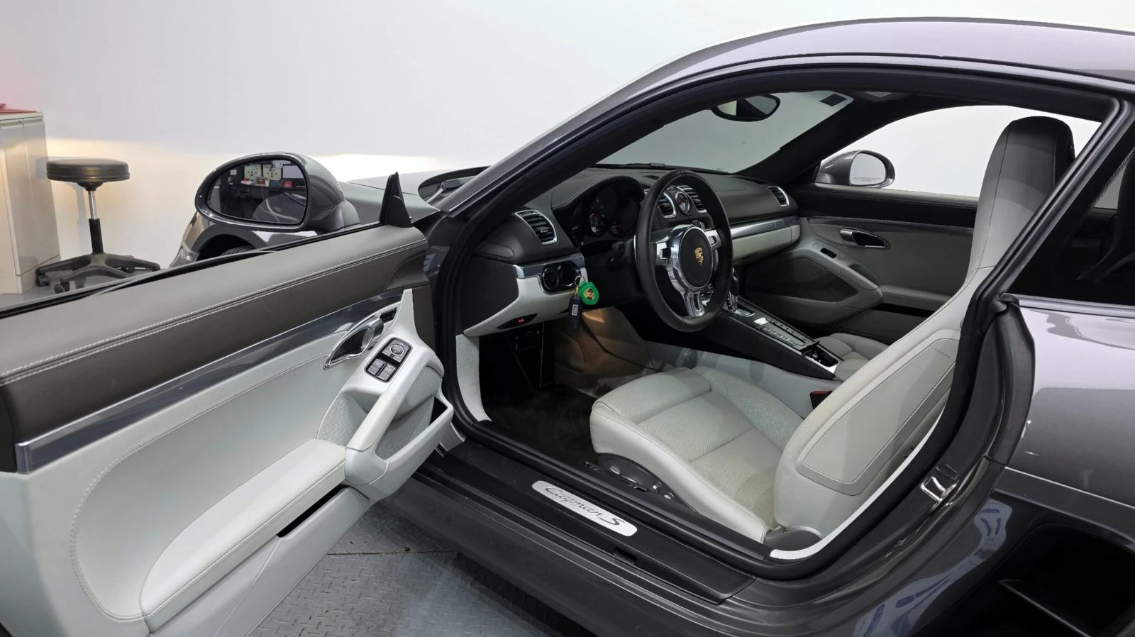 Porsche Cayman АВТОКРЕДИТ* ПОДГРЕВ* ОБДУХВАНЕ* BOSE* ГЕНЕРАЦИЯ* , снимка 8 - Автомобили и джипове - 54682653