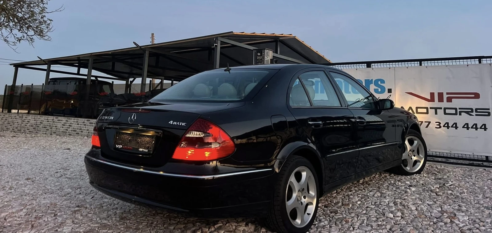 Mercedes-Benz E 320 CDI EVO/FACELIFT/AVANTGARDE/4MATIC/FULL/UNIKAT, снимка 7 - Автомобили и джипове - 54693521