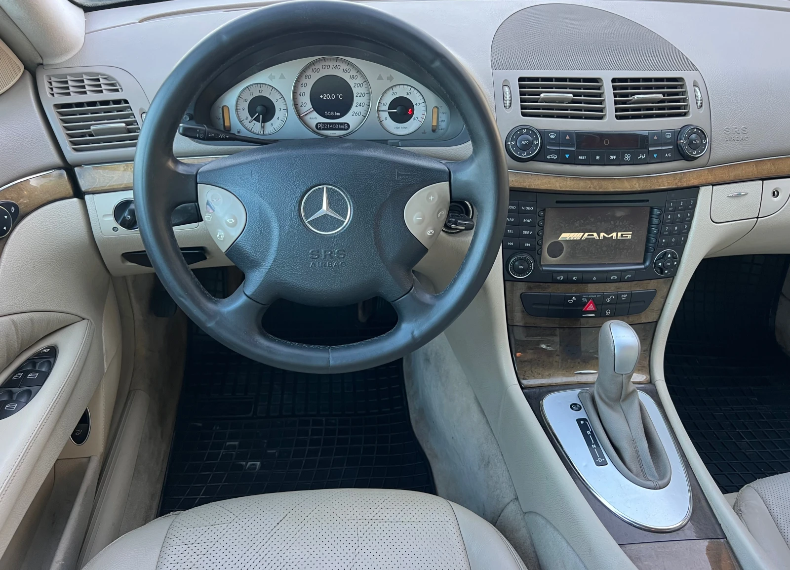 Mercedes-Benz E 320 CDI EVO/FACELIFT/AVANTGARDE/4MATIC/FULL/UNIKAT, снимка 16 - Автомобили и джипове - 54693521