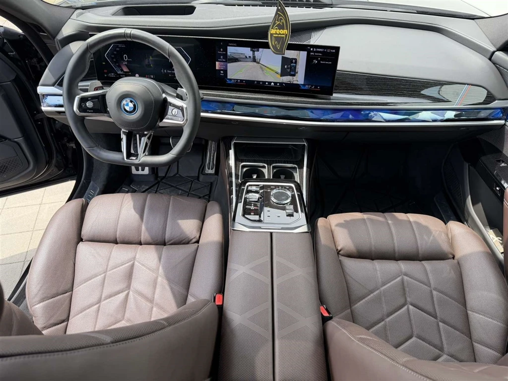 BMW 750 xDrive, снимка 7 - Автомобили и джипове - 54824286