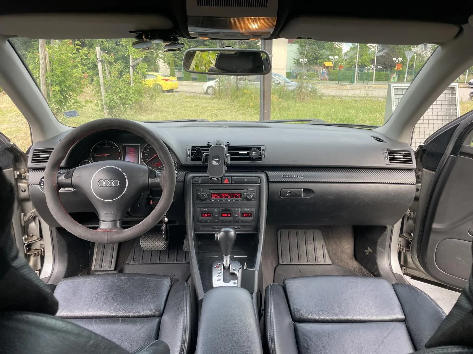 Audi A4 Комби, снимка 6 - Автомобили и джипове - 54824419