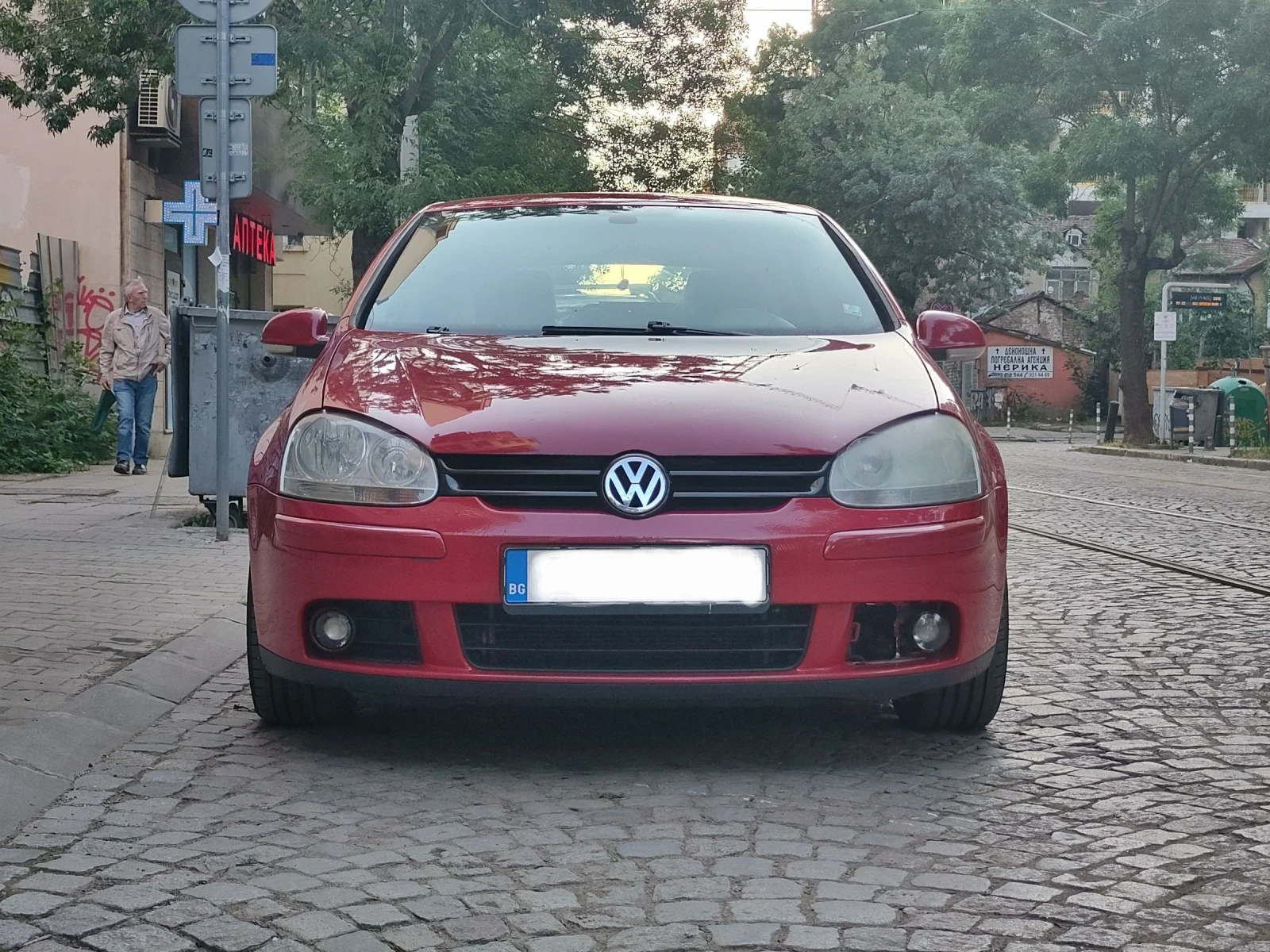 VW Golf 2.0 Tdi, снимка 2 - Автомобили и джипове - 54858457