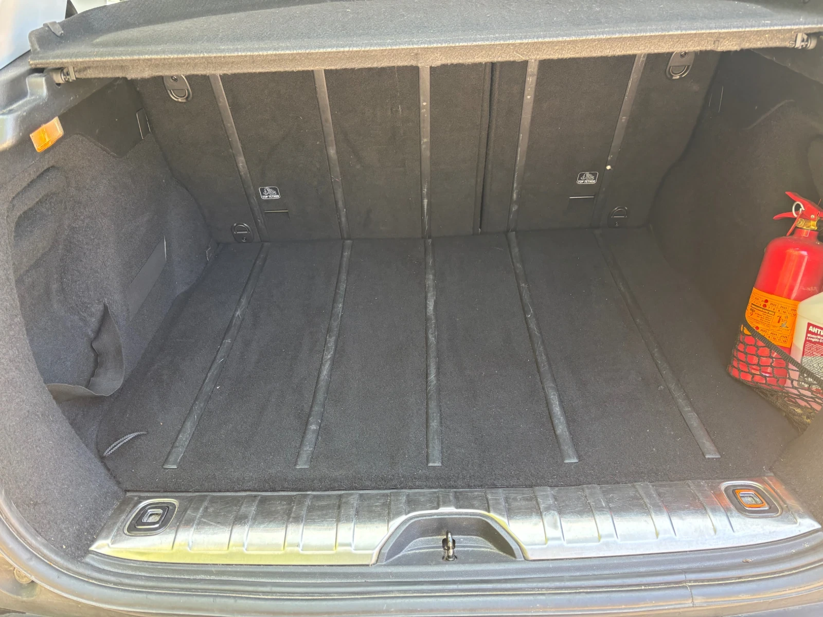 Peugeot 2008, снимка 9 - Автомобили и джипове - 55002939