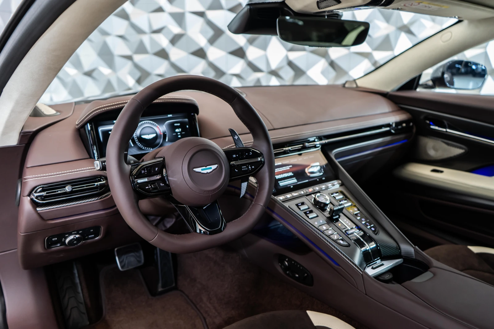 Aston Martin Други DB12 Coupe, снимка 8 - Автомобили и джипове - 55390474