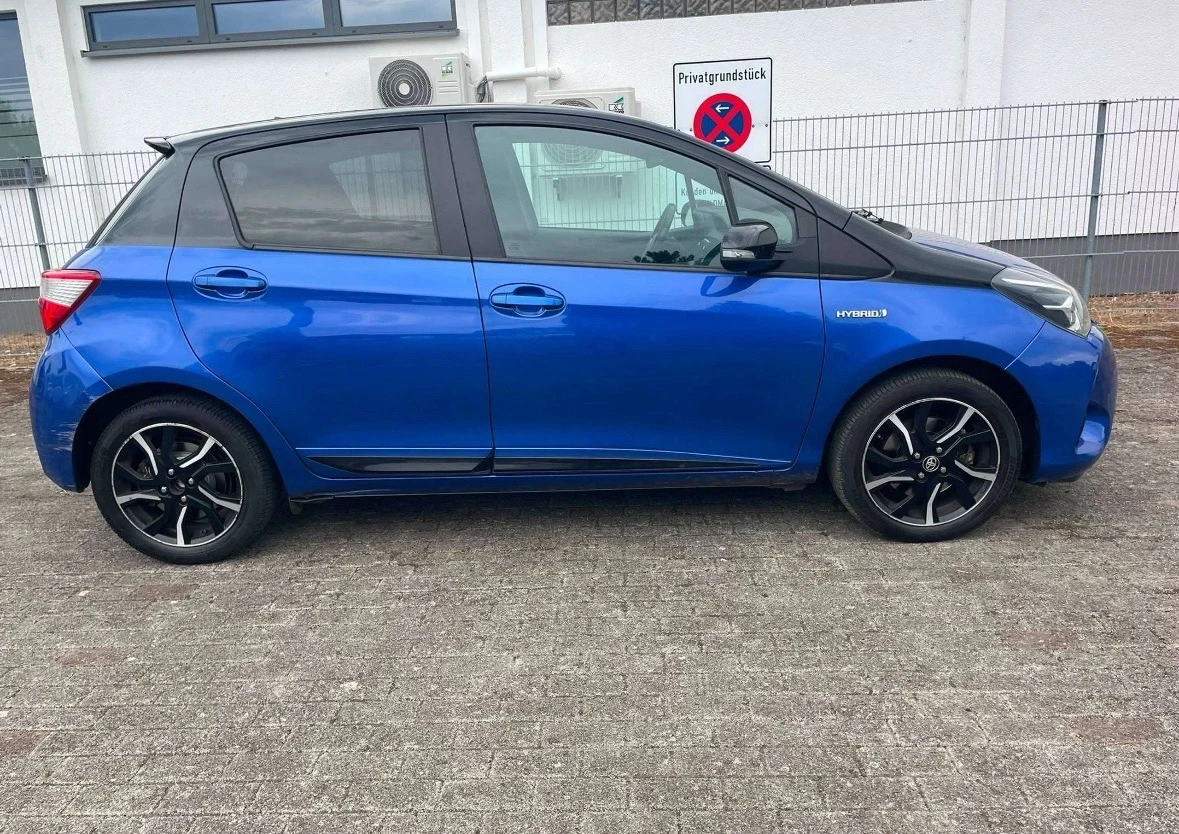 Toyota Yaris !!COMING SOON!! * 1.5 HYBRID * 108 000KM * COC * K | Mobile.bg � ����������� 7