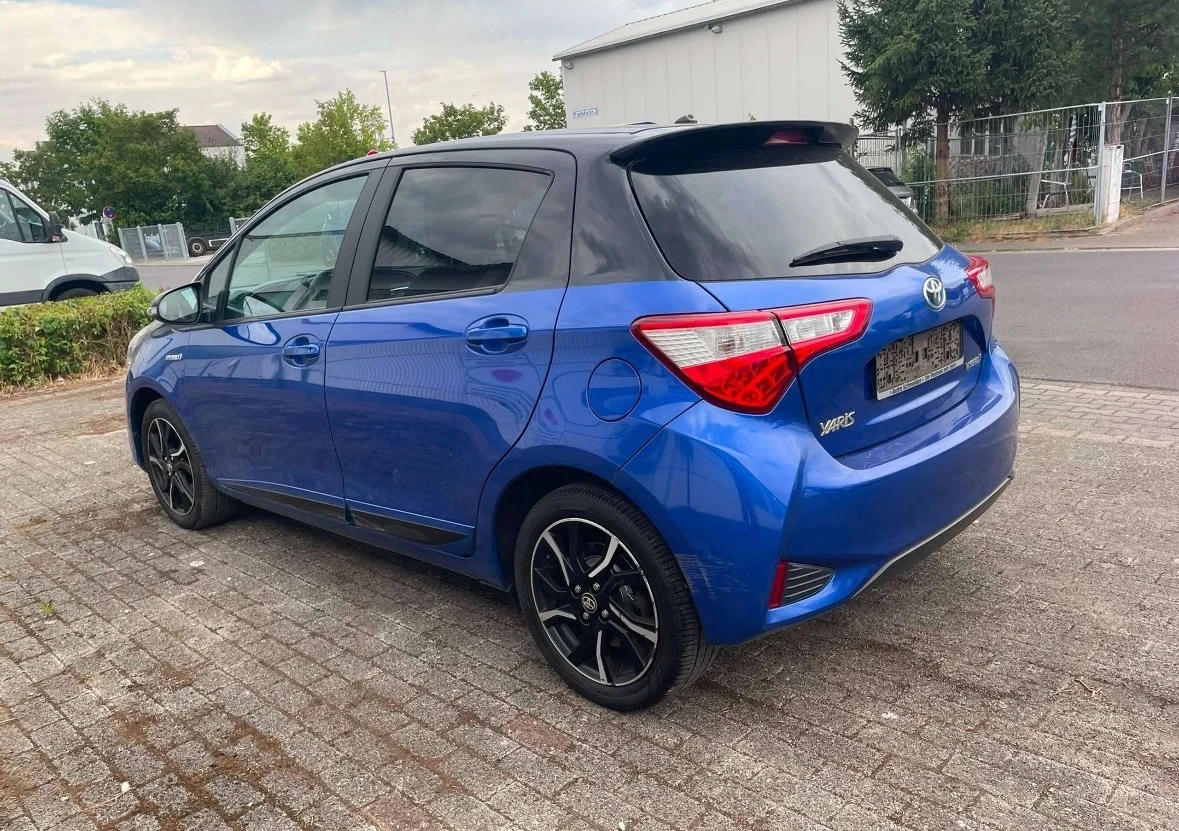 Toyota Yaris !!COMING SOON!! * 1.5 HYBRID * 108 000KM * COC * K | Mobile.bg � ����������� 6