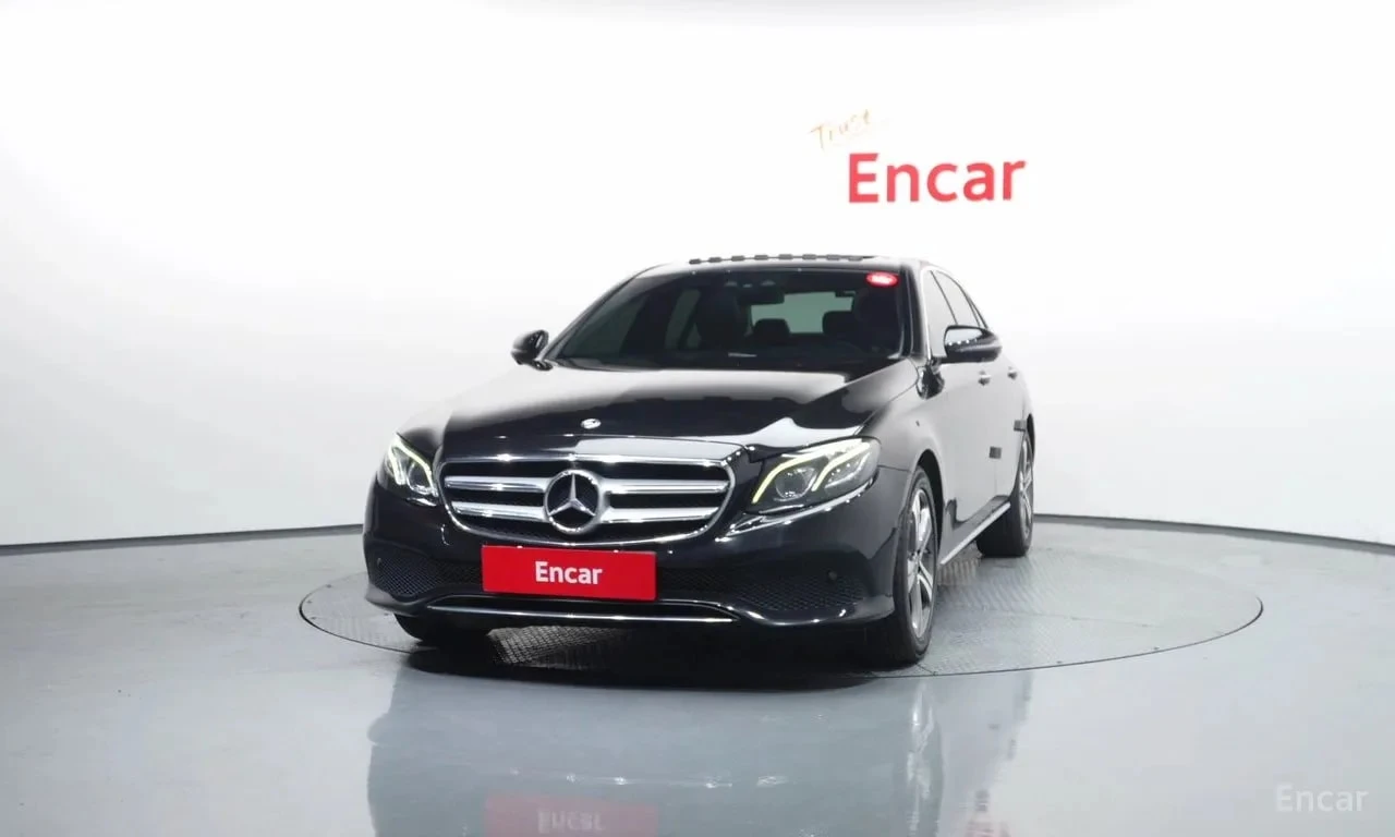 Mercedes-Benz E 300 * E300 4MATIC Avnatgarde * ЦЕНА ДО БГ, снимка 3 - Автомобили и джипове - 55800875