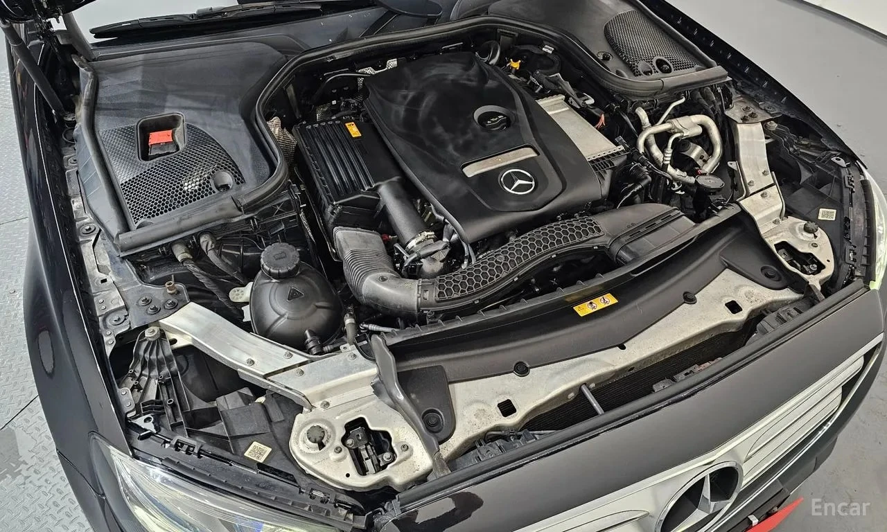 Mercedes-Benz E 300 * E300 4MATIC Avnatgarde * ЦЕНА ДО БГ, снимка 6 - Автомобили и джипове - 55800875