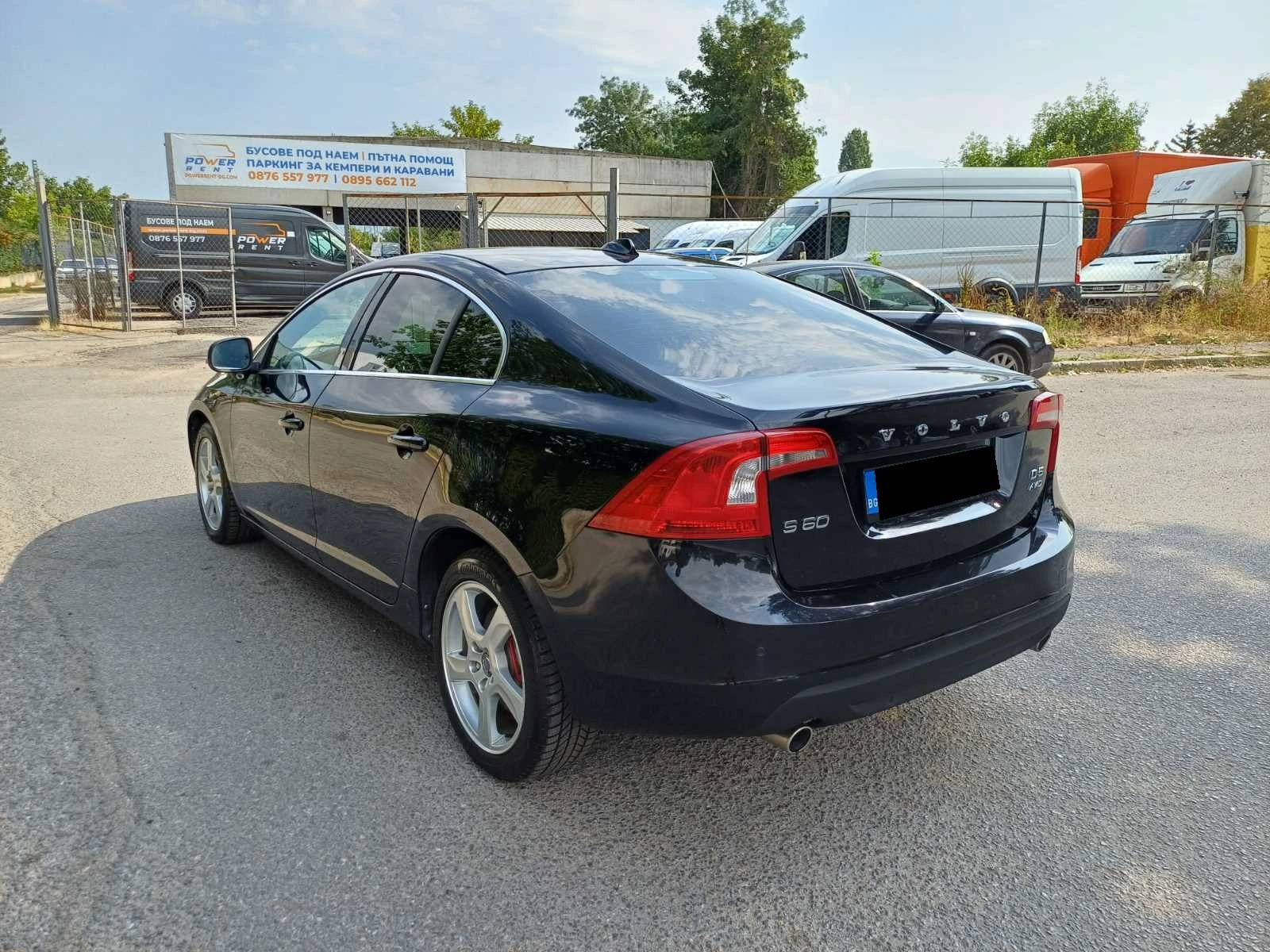 Volvo S60 2.4 D5 AWD, снимка 3 - Автомобили и джипове - 55901989