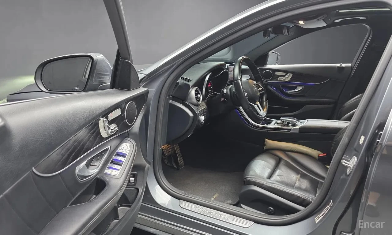 Mercedes-Benz C 220 COUPE 4MATIC * ФИКСИРАНА ЦЕНА ДО БЪЛГАРИЯ* , снимка 9 - Автомобили и джипове - 56115344