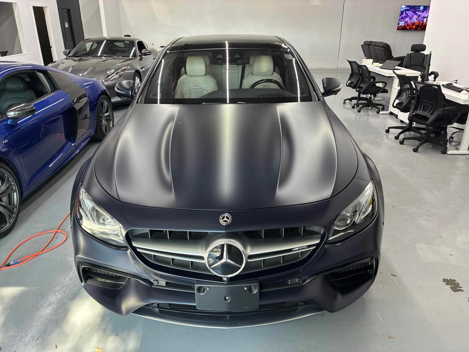 Mercedes-Benz E 63 AMG * E 63 S * АВТОКРЕДИТ БЕЗ ПЪРВОНАЧАЛНА ВНОСКА* , снимка 6 - Автомобили и джипове - 56124429