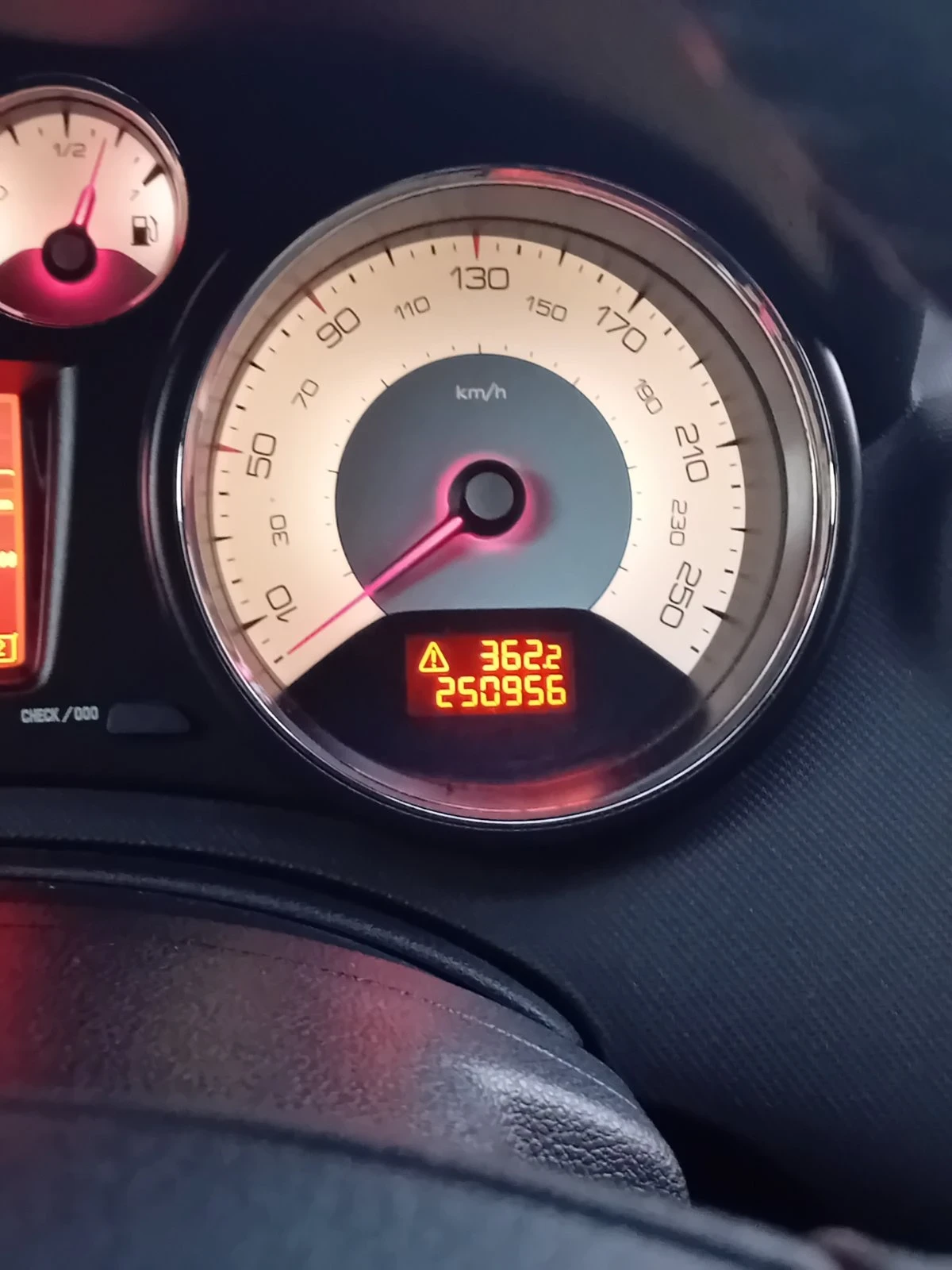 Peugeot 308, снимка 13 - Автомобили и джипове - 56584564