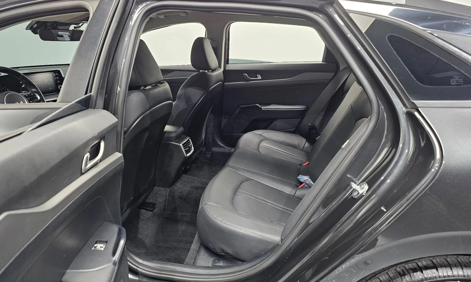 Kia K5, снимка 14 - Автомобили и джипове - 56585925