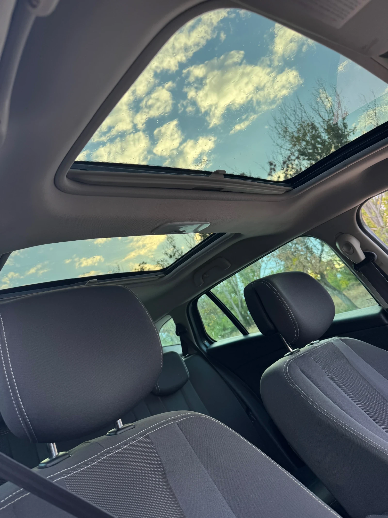 Renault Megane 1.6 бензин, снимка 2 - Автомобили и джипове - 56684382