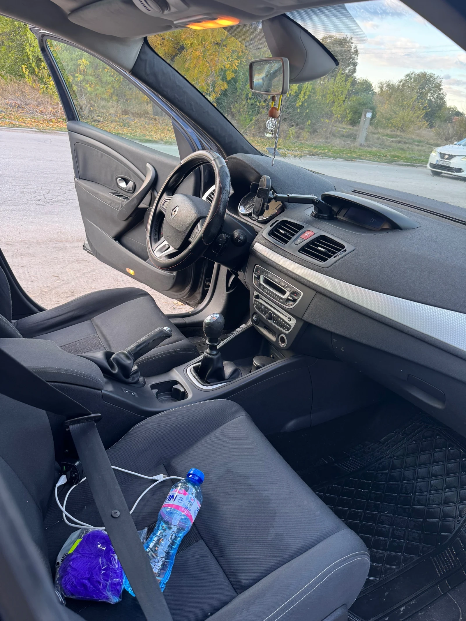 Renault Megane 1.6 бензин, снимка 3 - Автомобили и джипове - 56684382