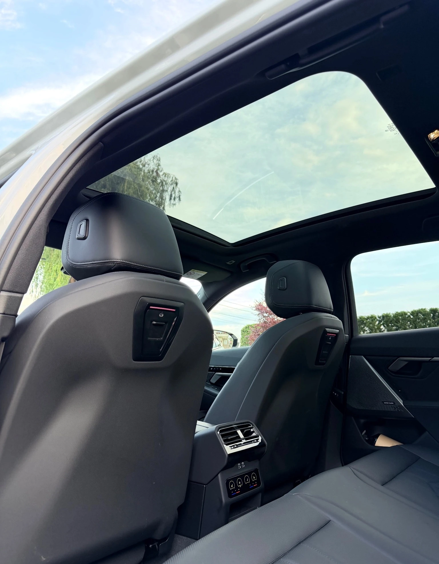 BMW 520 i M Sportpaket, снимка 10 - Автомобили и джипове - 56722028