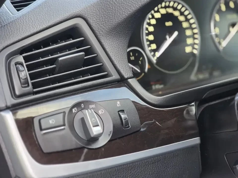 BMW 528, снимка 14 - Автомобили и джипове - 56737421
