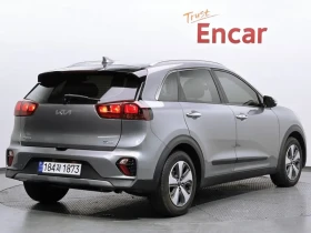 Kia Niro HEV/ ПОДГРЕВ/ КОЖА/ КАМЕРА/ LANE ASSIST, снимка 2
