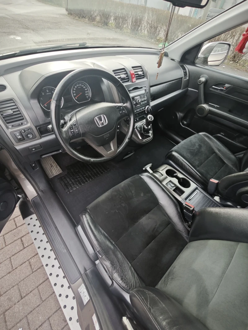 Honda Cr-v Алкантра и кожа Гаражна, снимка 9 - Автомобили и джипове - 47264288