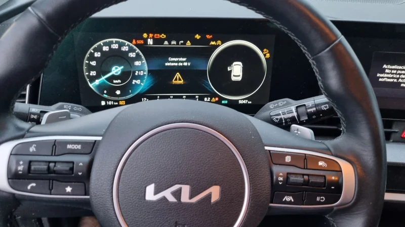 Kia Sportage 1.6i TURBO 150hp* AUTO* НА ЧАСТИ* , снимка 2 - Автомобили и джипове - 49620321