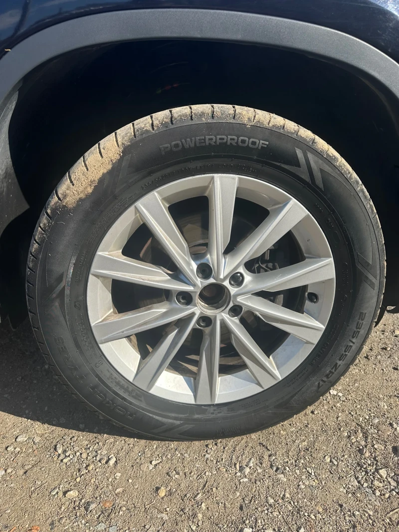 VW Tiguan, снимка 6 - Автомобили и джипове - 52401134