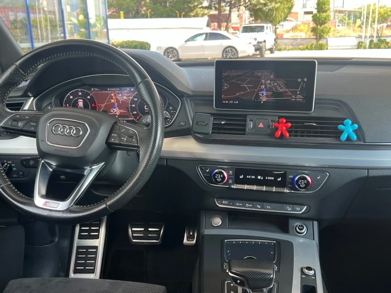 Audi Q5, снимка 10 - Автомобили и джипове - 52238236