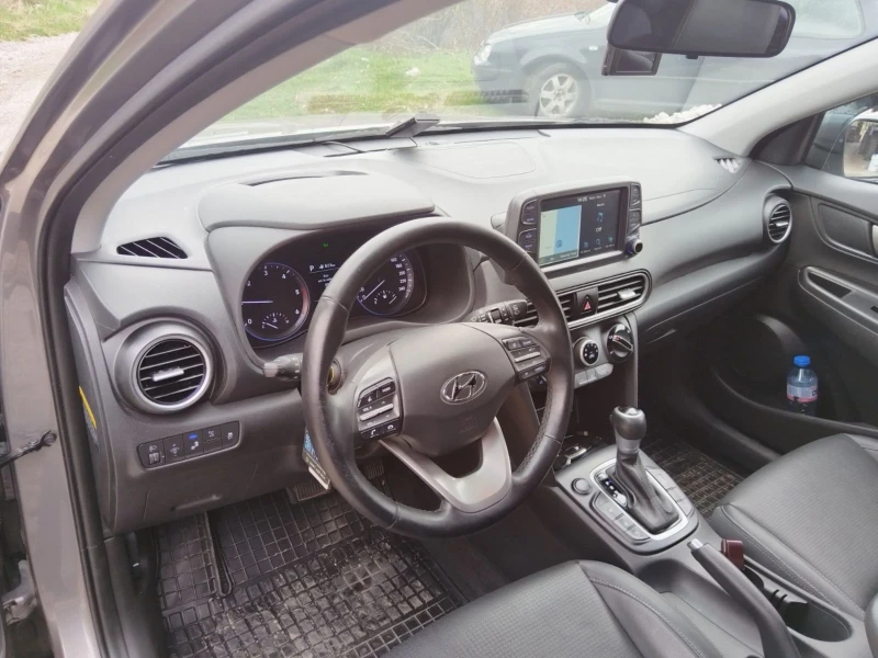 Hyundai Kona 1.6дизел 136кс Перфектна , снимка 4 - Автомобили и джипове - 52470851