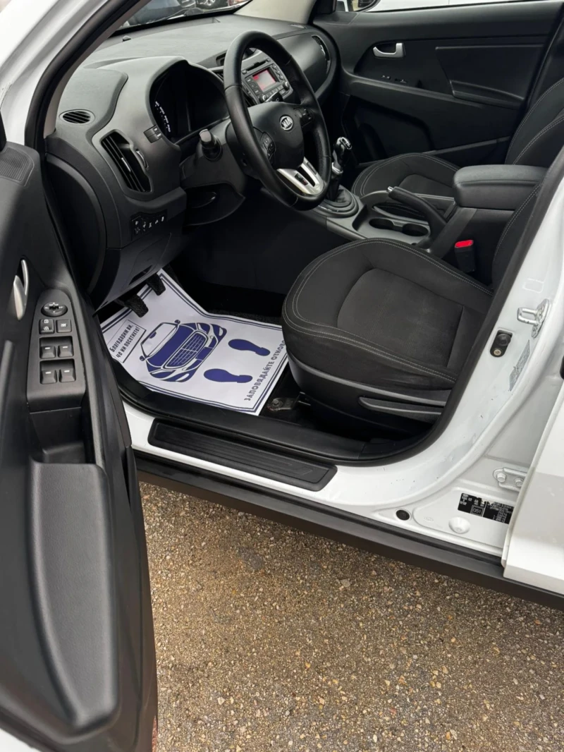 Kia Sportage 2.0 CRDI, 4Х4, снимка 9 - Автомобили и джипове - 52702273