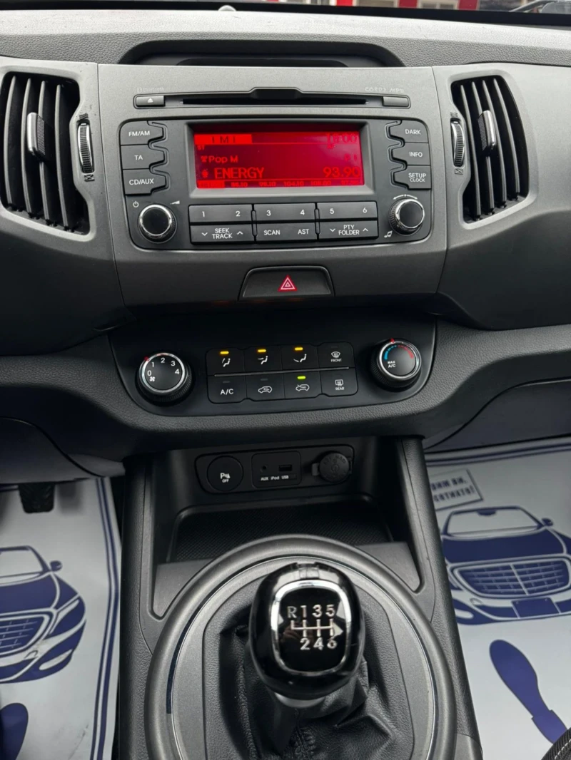 Kia Sportage 2.0 CRDI, 4Х4, снимка 13 - Автомобили и джипове - 52702273