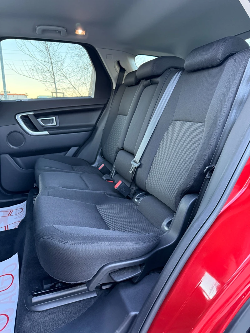 Land Rover Discovery Sport 2.0D* 4X4* 146000км* Сервизна история* , снимка 8 - Автомобили и джипове - 52937644