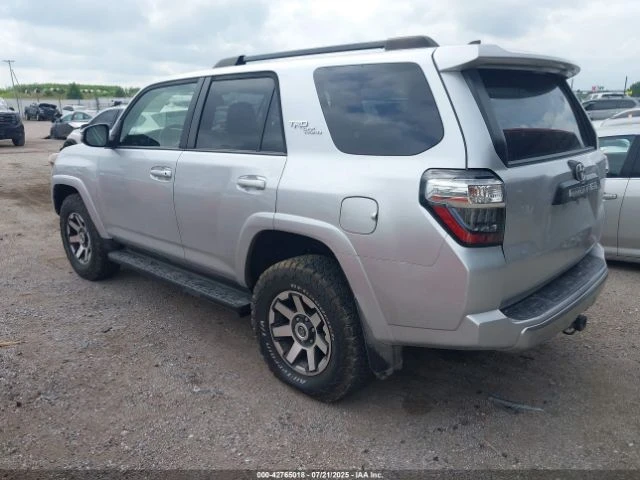 Toyota 4runner TRD OFF ROAD PREMIUM - изображение 3
