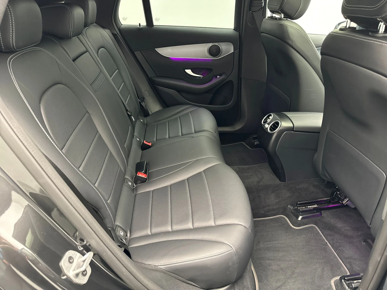 Mercedes-Benz EQC Mercedes-Benz EQC 400 - 4-Matic  - изображение 9